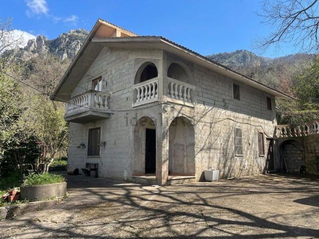 Case e ville in vendita di 220 m² in Contrada pietà