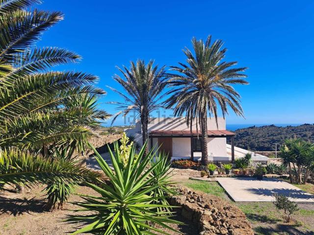 Case e ville in vendita di 220 m² in Località San Vito