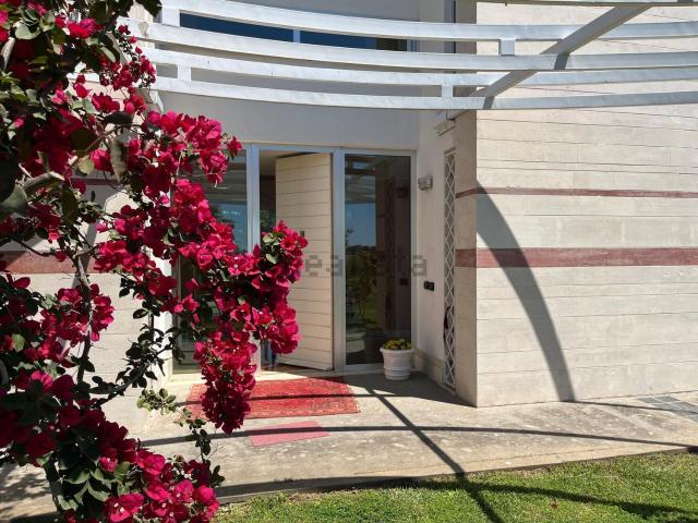 Case e ville in vendita di 221 m²