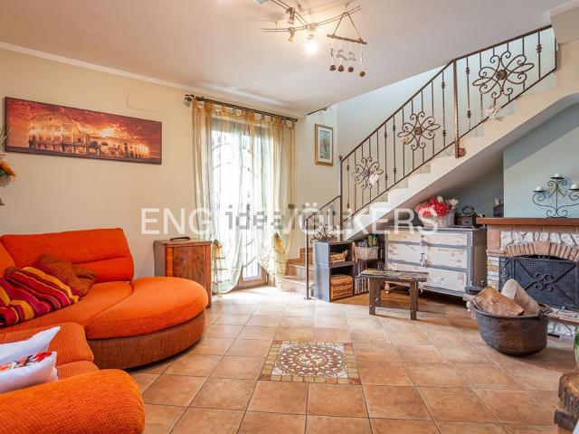 Case e ville in vendita di 221 m² in Via degli Armenti