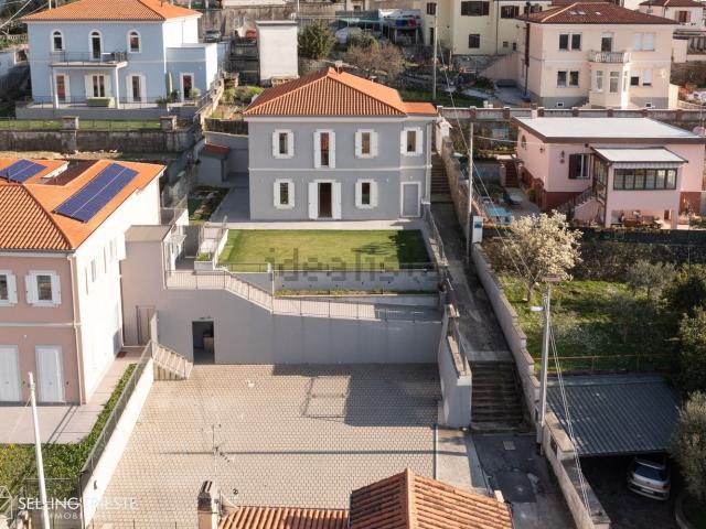 Case e ville in vendita di 221 m² in Via San Bortolo, 17