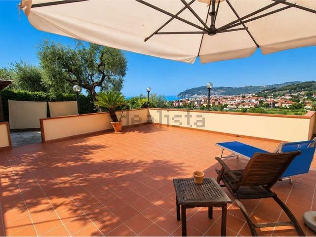 Case e ville in vendita di 222 m² in Via San Nicola