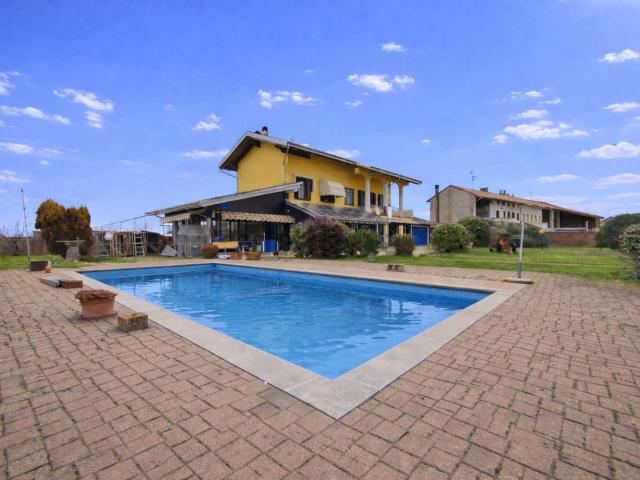 Case e ville in vendita di 222 m² in Via don Secondo Pollo, 21