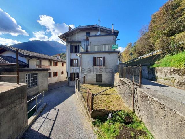 Case e ville in vendita di 223 m²