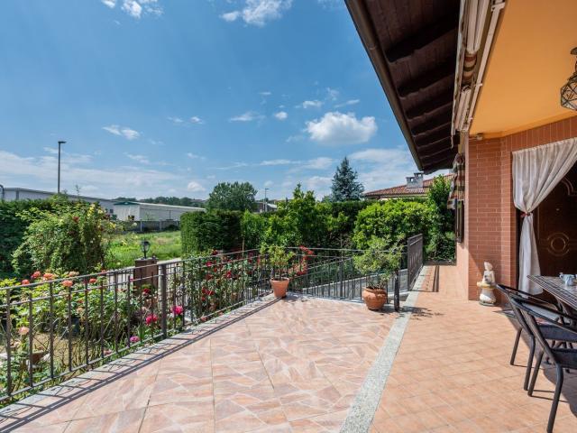 Case e ville in vendita di 223 m² in Via Cavalieri di Vittorio Veneto
