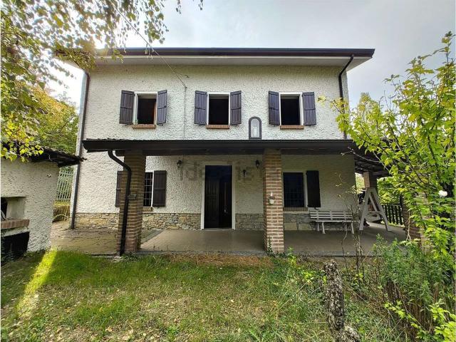 Case e ville in vendita di 224 m²
