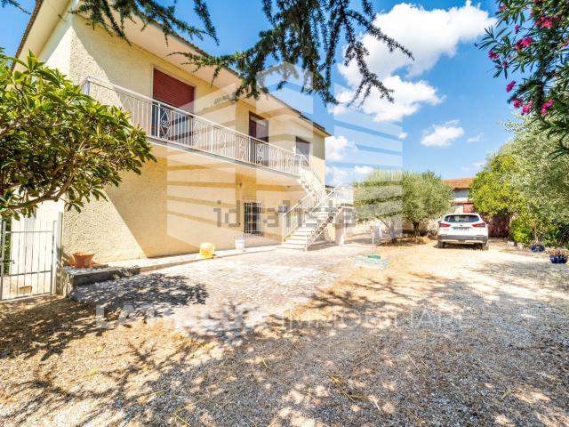 Case e ville in vendita di 224 m²