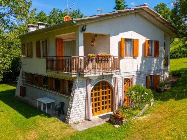 Case e ville in vendita di 224 m²
