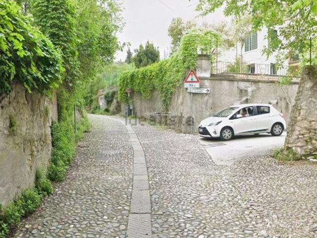 Case e ville in vendita di 224 m² in Via San Leonardo