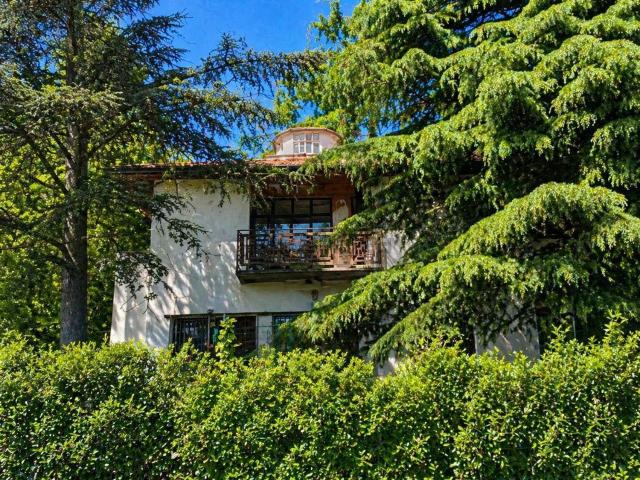 Case e ville in vendita di 225 m²