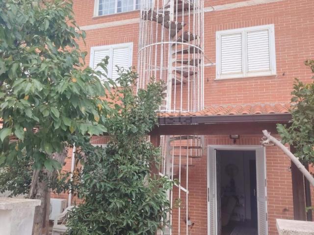Case e ville in vendita di 225 m² in Via Altofonte, 22