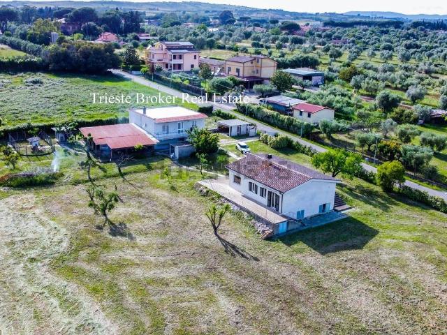 Case e ville in vendita di 225 m² in Via Lanfranco di Pavia