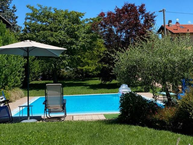 Case e ville in vendita di 225 m² in Via Metà Campagna
