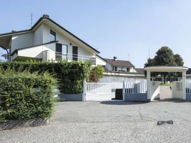 Case e ville in vendita di 225 m² in Via Spalato, 4
