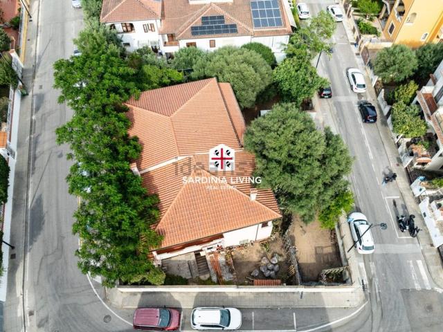 Case e ville in vendita di 225 m² in Via Parigi, 30