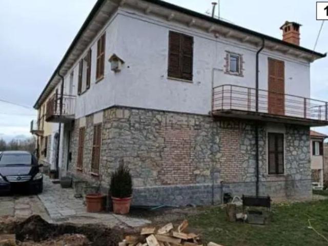 Case e ville in vendita di 225 m² in Frazione Garadassi
