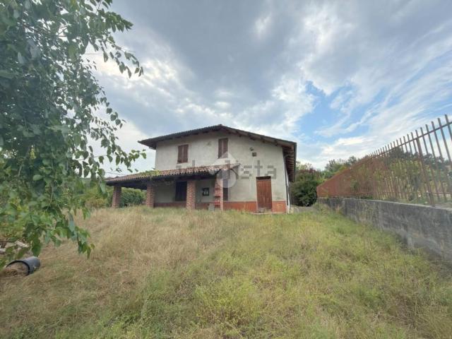 Case e ville in vendita di 225 m² in Frazione Quarto Inferiore, 162