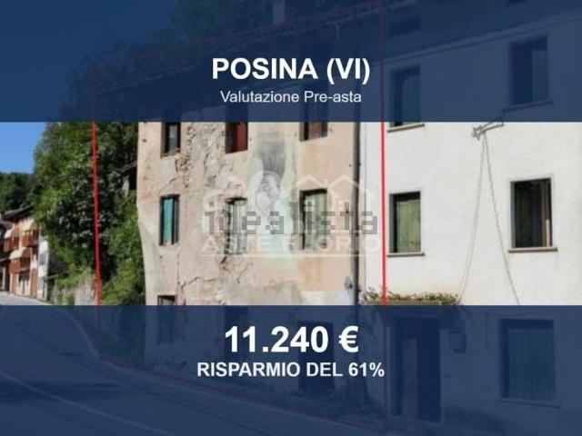 Case e ville in vendita di 225 m² in Piazza Libertà, 10