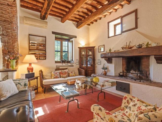 Case e ville in vendita di 225 m² in Strada Vicinale dei Poggi