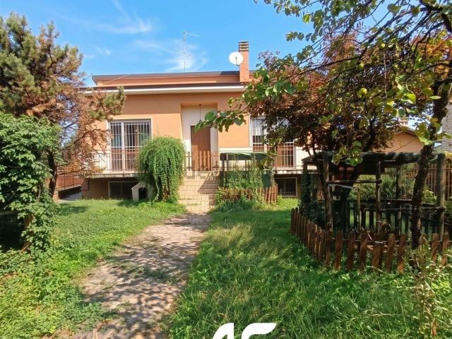 Case e ville in vendita di 226 m²