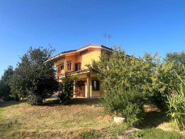 Case e ville in vendita di 226 m²