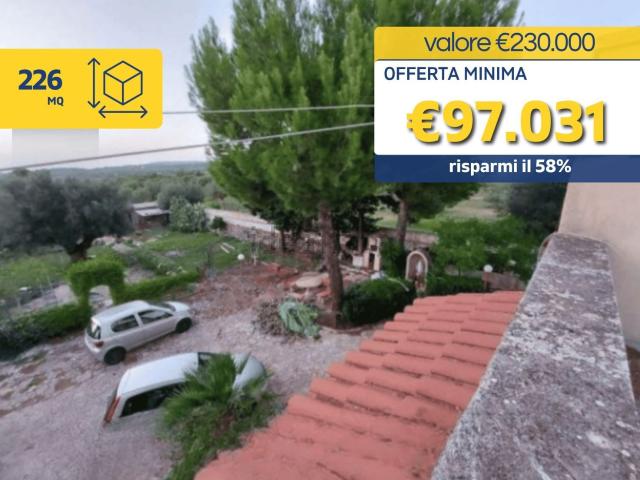 Case e ville in vendita di 226 m² in Via Francesco Cilea, 100