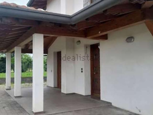 Case e ville in vendita di 226 m² in Via Lavascedi, 6