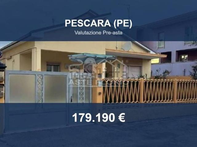 Case e ville in vendita di 226 m² in Via Monte Carmelo, 30