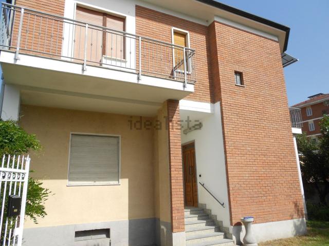 Case e ville in vendita di 226 m² in Via Stazione, 8
