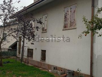 Case e ville in vendita di 227 m²