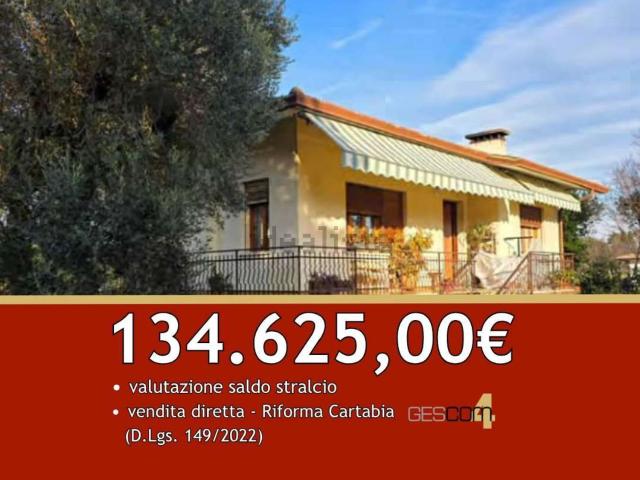 Case e ville in vendita di 227 m² in Via dei Gastaldoni