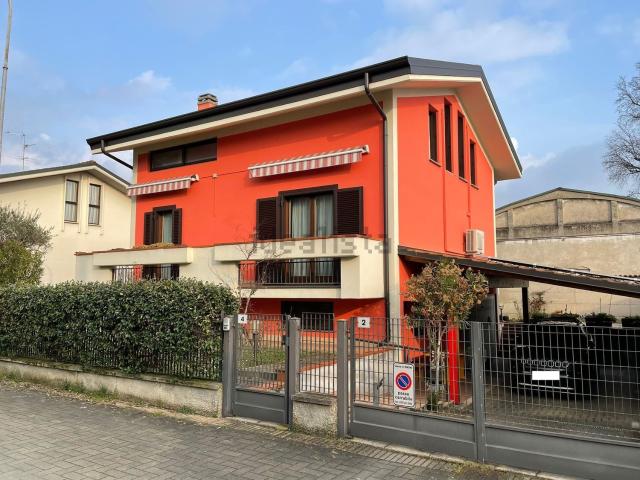 Case e ville in vendita di 228 m²