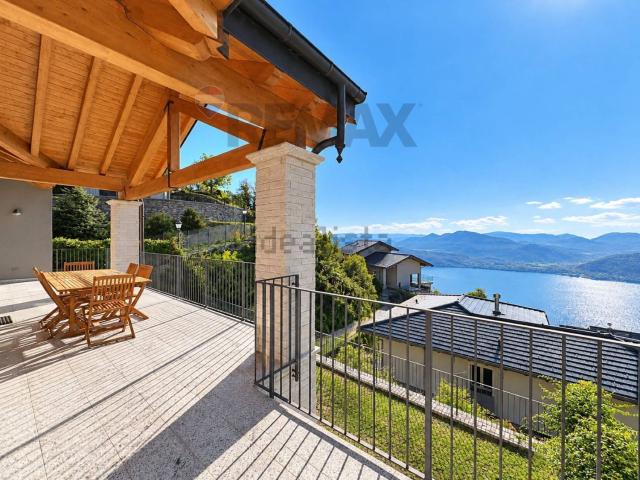 Case e ville in vendita di 228 m² in Via Gianna Beretta, 5
