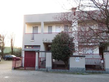 Case e ville in vendita di 228 m² in Via Monte San Gabriele