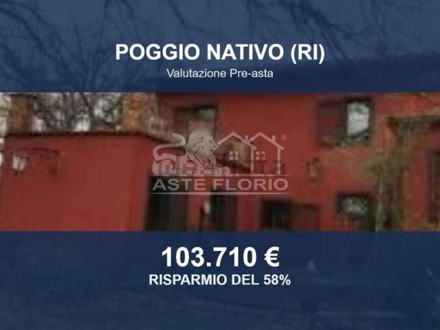 Case e ville in vendita di 228 m² in Via Mirtense, 92