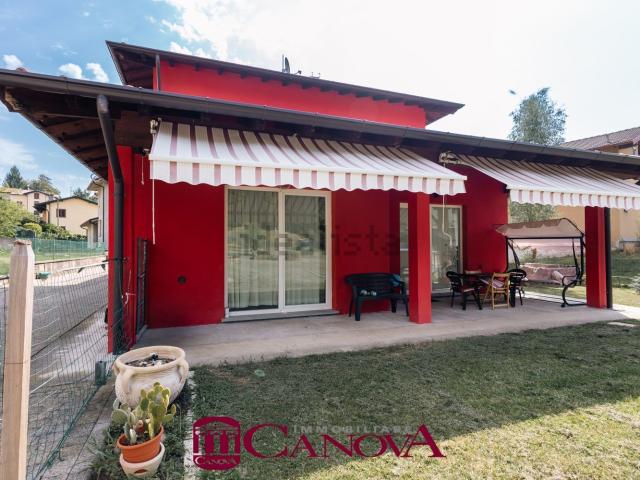 Case e ville in vendita di 229 m²