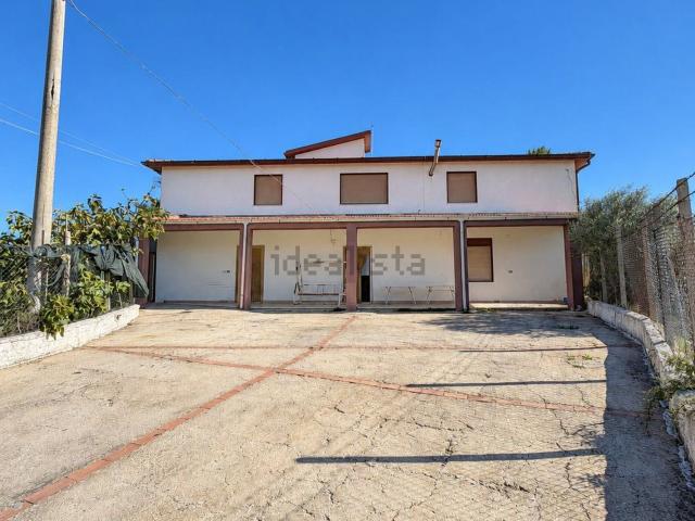 Case e ville in vendita di 229 m²