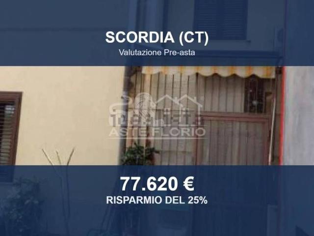 Case e ville in vendita di 229 m² in Via Guccione, 96