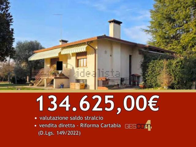 Case e ville in vendita di 229 m² in Via dei Gastaldoni