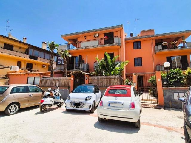 Case e ville in vendita di 229 m² in Via Massimo Troisi, 2