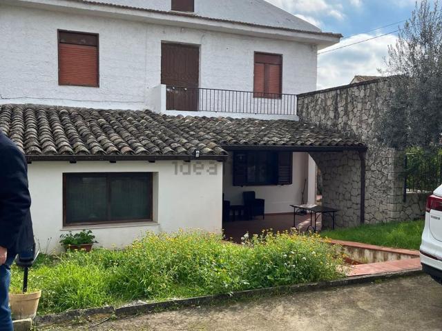 Case e ville in vendita di 229 m² in Contrada Cammarella