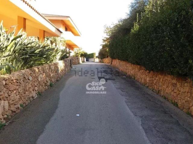 Case e ville in vendita di 2300 m²
