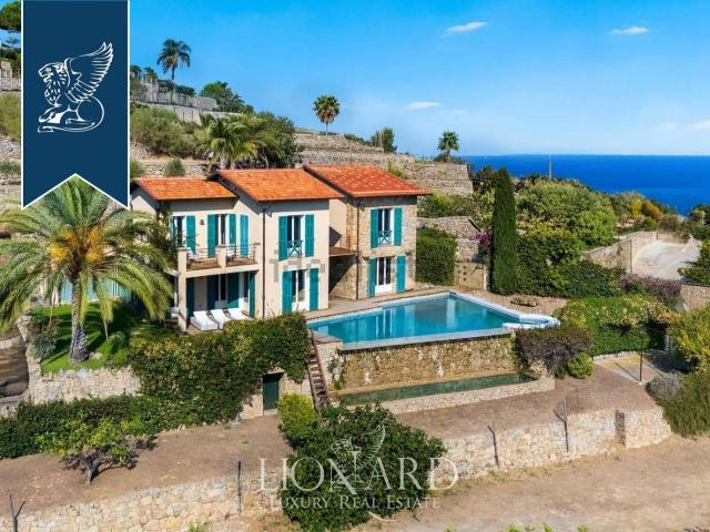 Case e ville in vendita di 340 m²