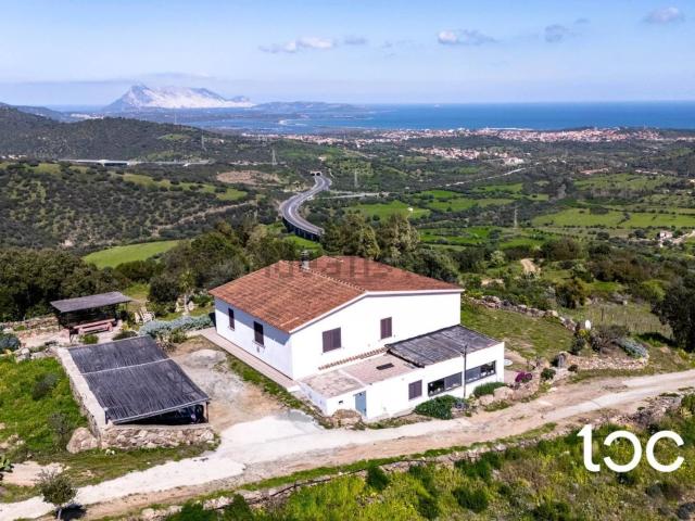 Case e ville in vendita di 230 m²