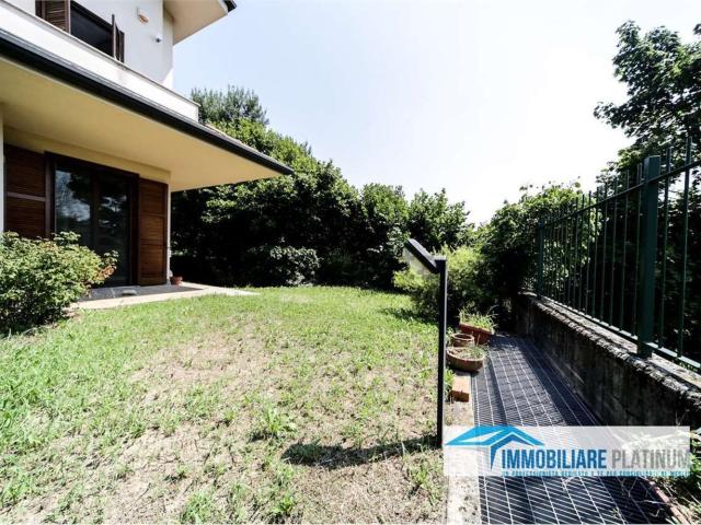 Case e ville in vendita di 230 m²
