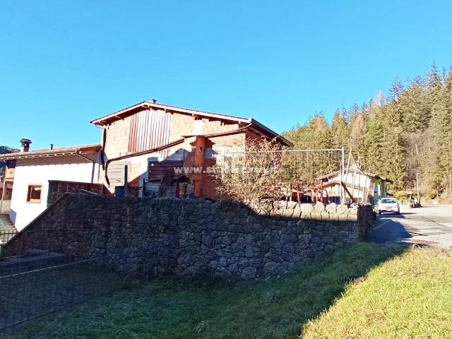 Case e ville in vendita di 230 m²