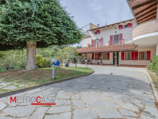 Case e ville in vendita di 230 m²