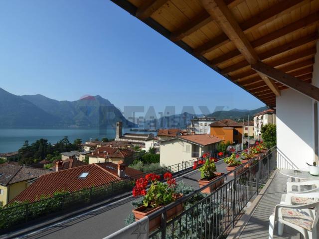 Case e ville in vendita di 230 m²