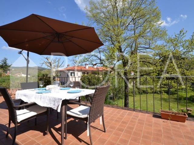 Case e ville in vendita di 230 m²
