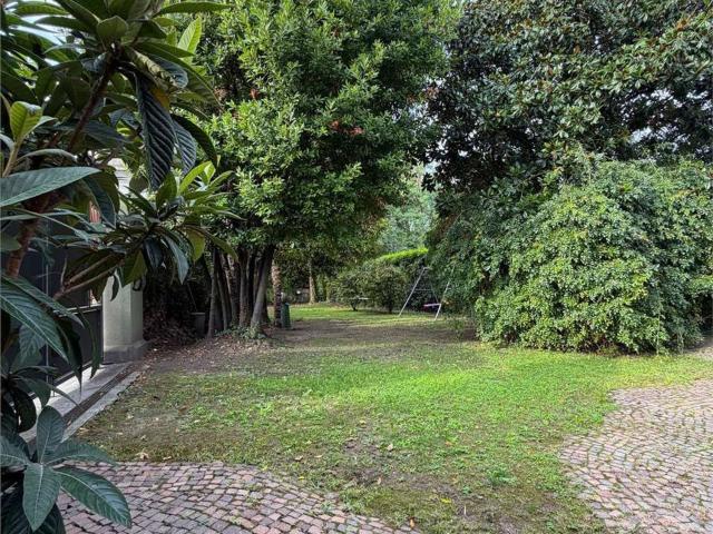 Case e ville in vendita di 230 m²